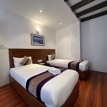 Hotel New Era กาฐมาณฑุ ภายนอก รูปภาพ