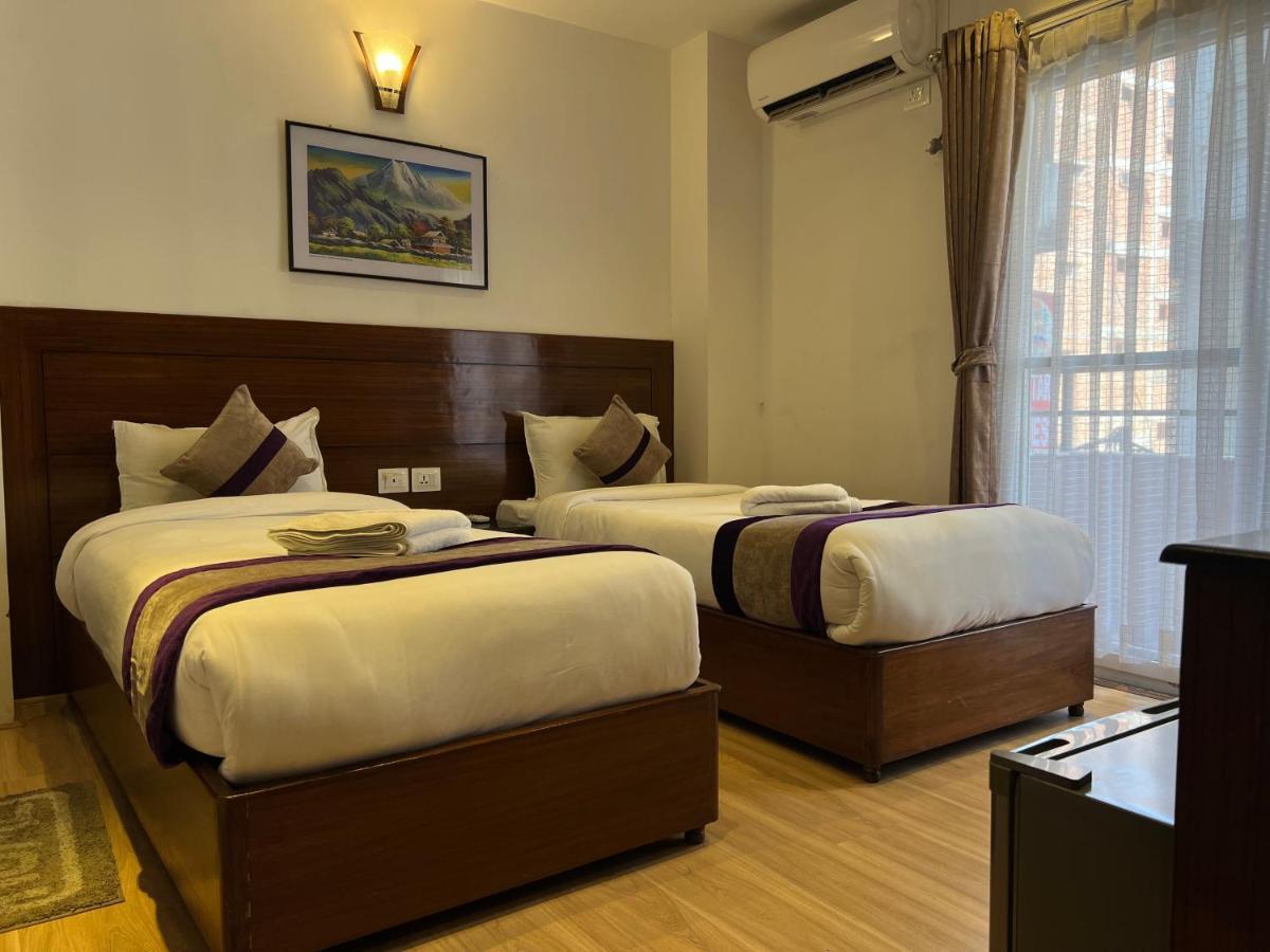 Hotel New Era กาฐมาณฑุ ภายนอก รูปภาพ